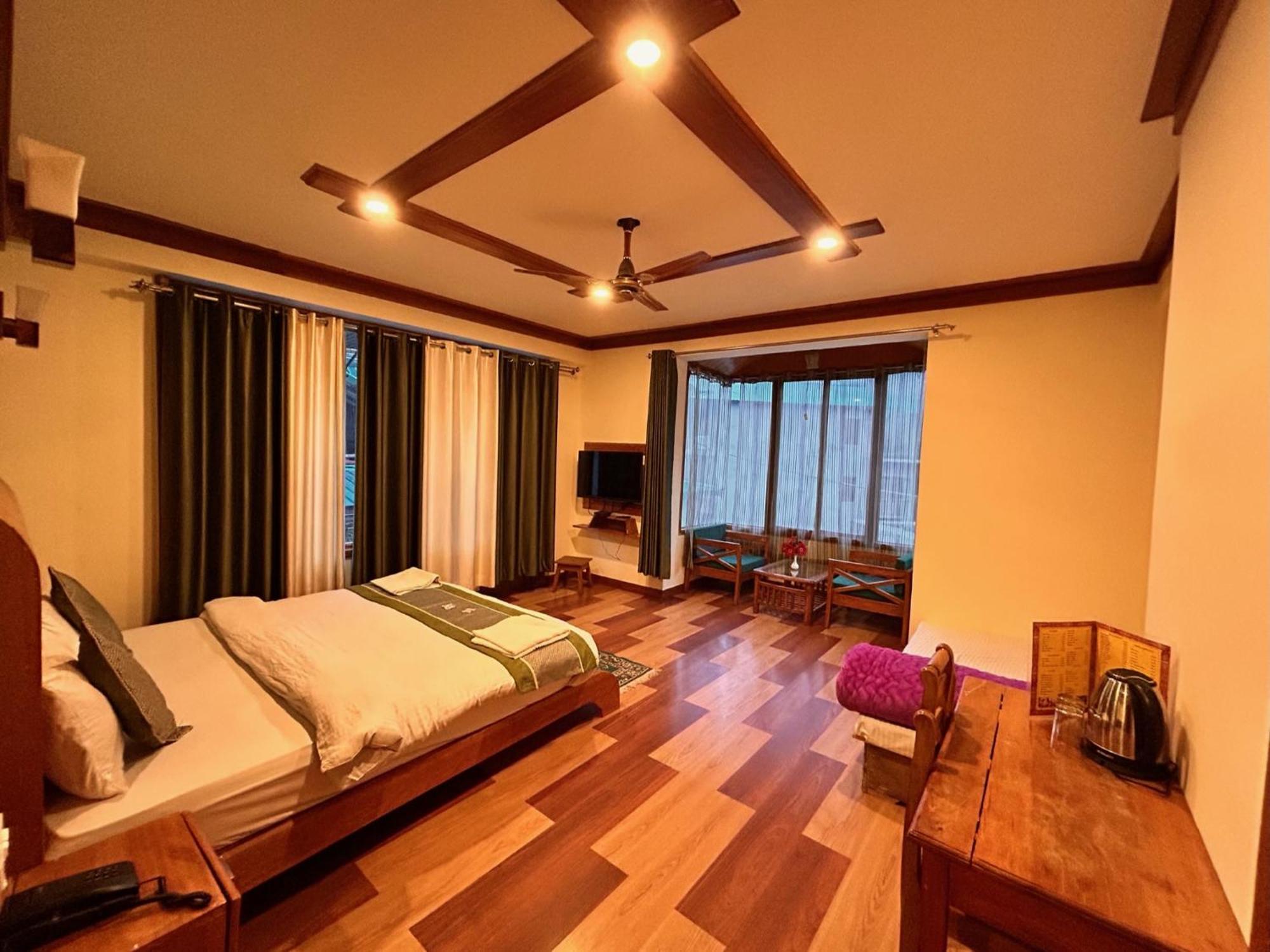 Tanglewood Villa Manāli Esterno foto
