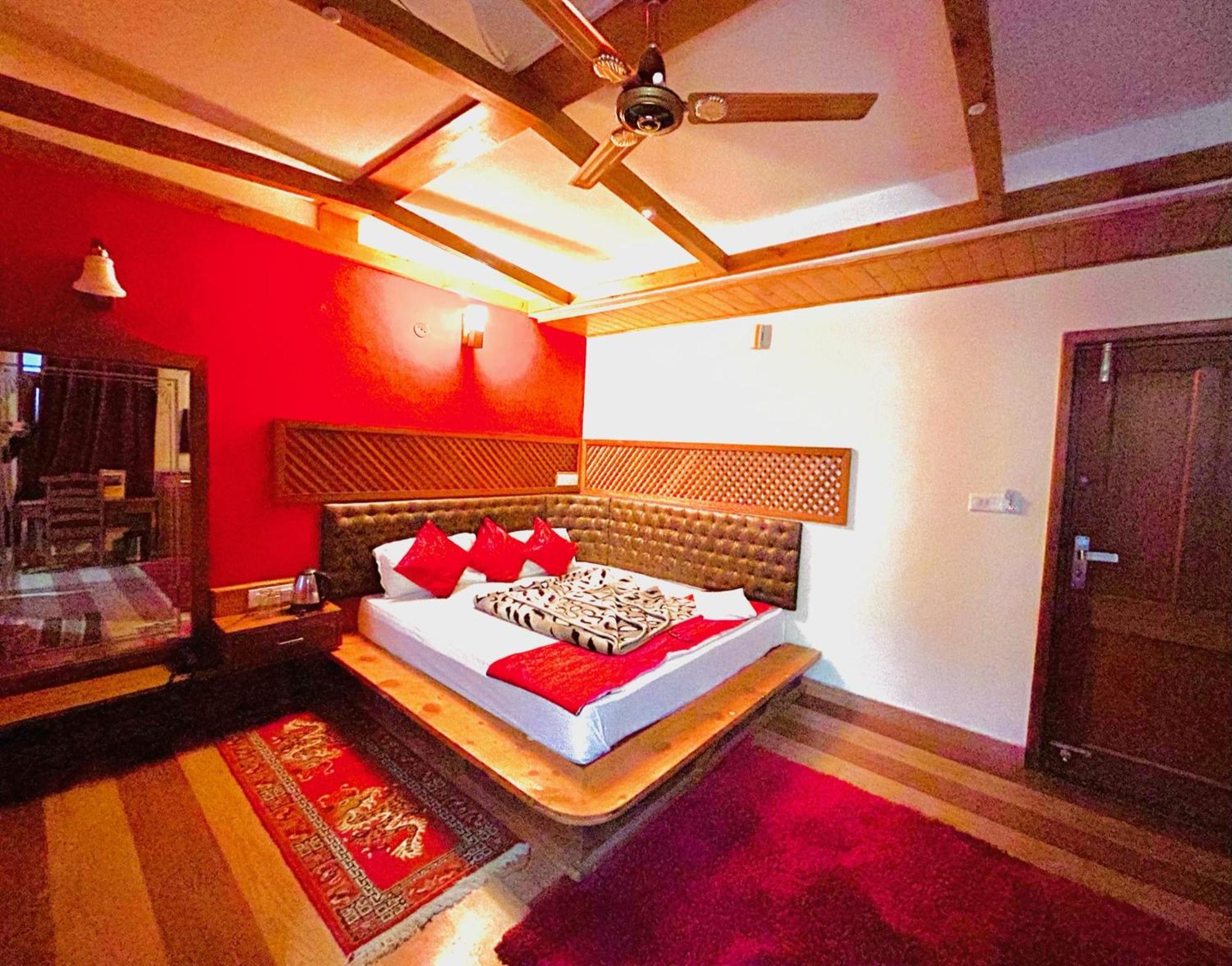 Tanglewood Villa Manāli Esterno foto